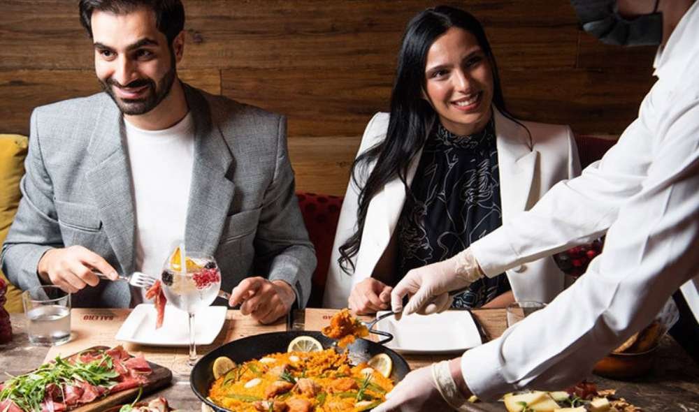 Top Lunch Restaurants in Scottsdale for Business Meetings